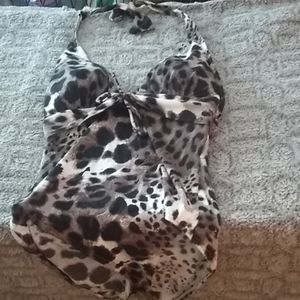 Woman's halter top leopard swimsuit